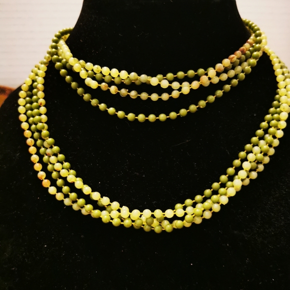 Vintage Faux Jade Bead Multi Strand Necklace - Picture 10 of 13